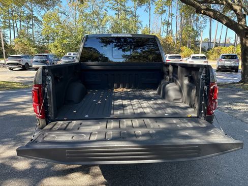Used 2019 Ford F150 Raptor w/ Equipment Group 802A Luxury image 15