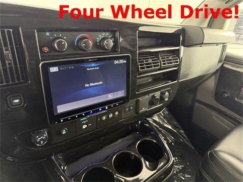 New 2024 Chevrolet Express 2500 Extended image 20