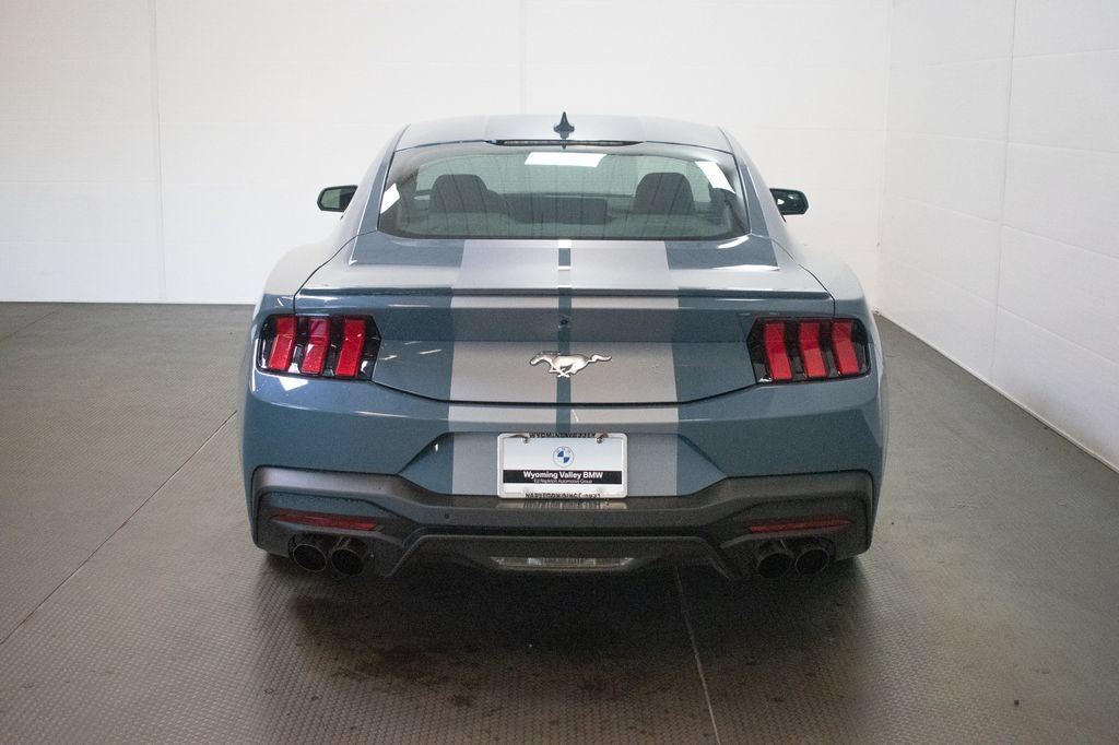 Used 2024 Ford Mustang Premium RWD image 5