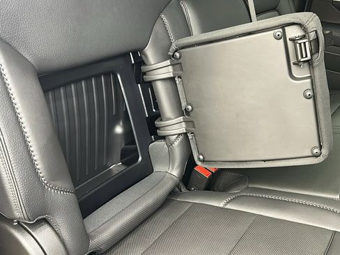 Used 2025 GMC Sierra 3500 Denali image 43