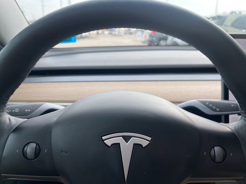 Used 2021 Tesla Model 3 Long Range image 14