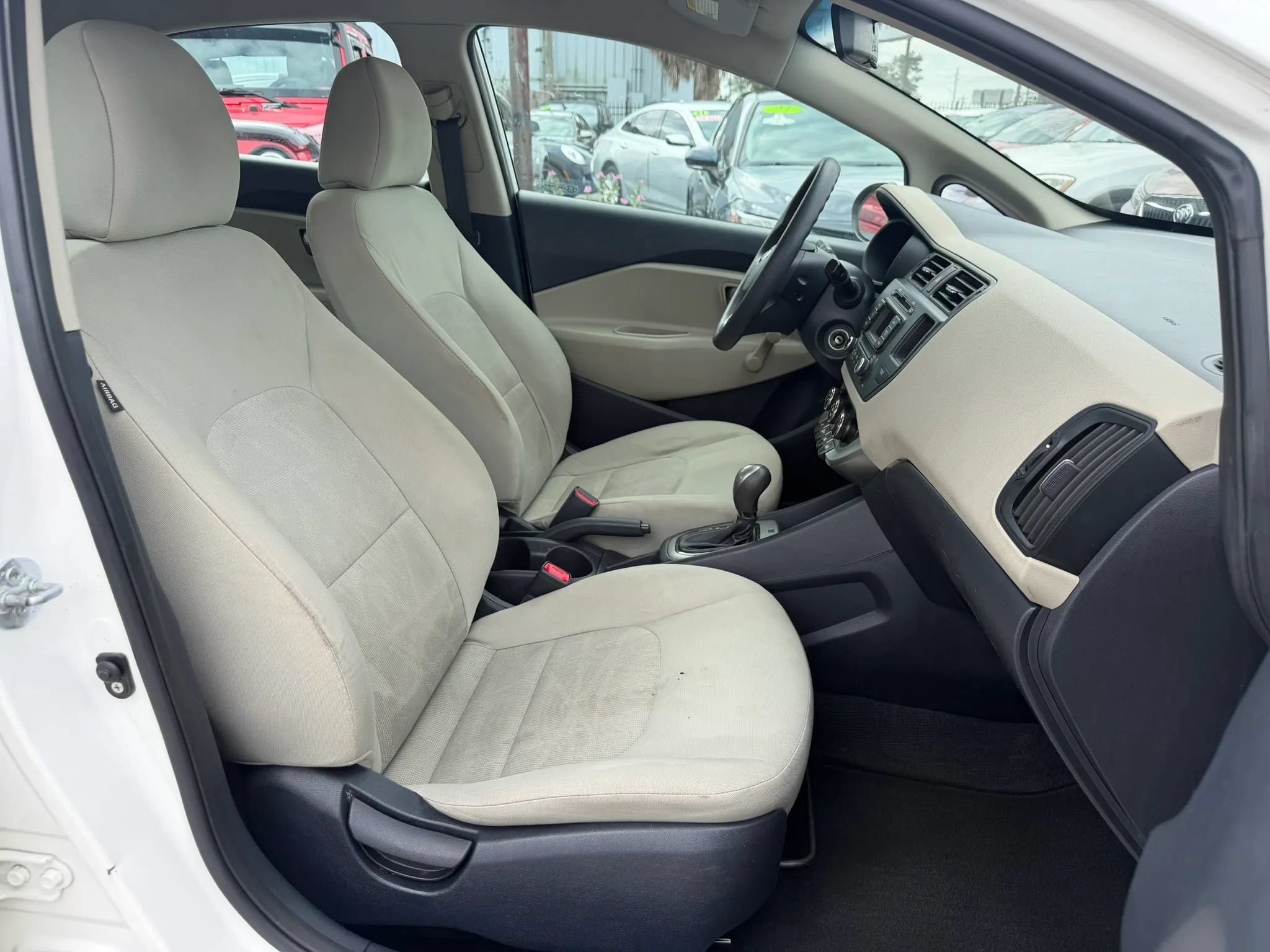 Used 2013 Kia Rio LX FWD image 11