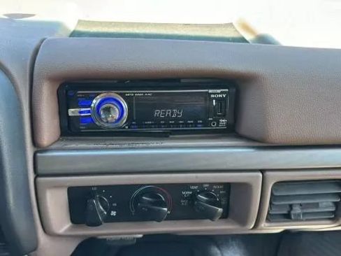 Used 1993 Ford Bronco AWD/4WD image 22