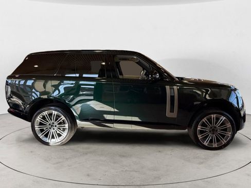 New 2026 Land Rover Range Rover SE AWD/4WD image 3