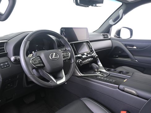 Used 2026 Lexus LX 700h Luxury AWD/4WD image 29