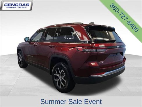 Certified 2025 Jeep Grand Cherokee Limited w/ Luxury Tech Group II AWD/4WD image 5
