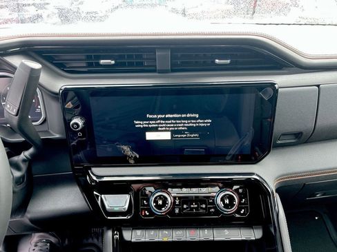 New 2026 GMC Sierra 3500 AT4 w/ AT4 Premium Plus Package image 32