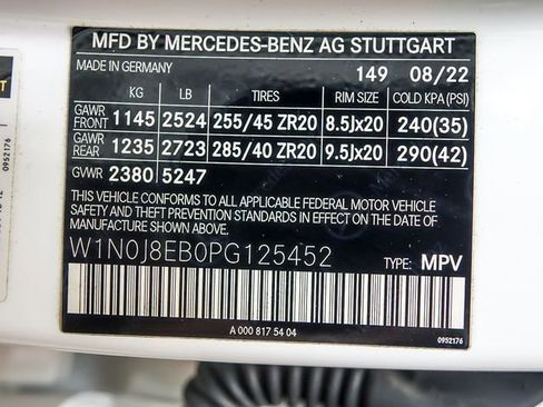 Used 2023 Mercedes-Benz GLC 300 4MATIC Coupe image 31