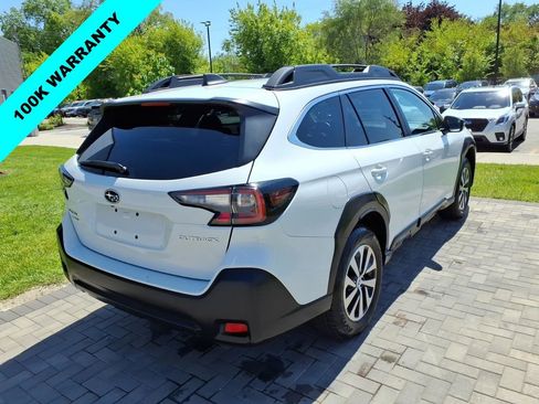 Certified 2025 Subaru Outback Premium AWD/4WD image 8