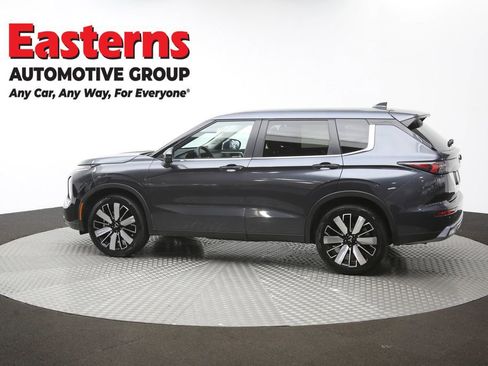 Used 2025 Mitsubishi Outlander SE FWD image 62