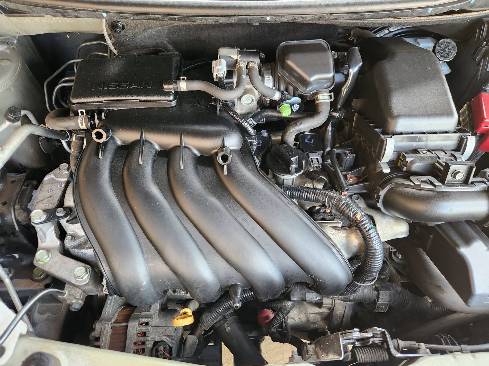 Used 2014 Nissan Versa SV FWD image 33