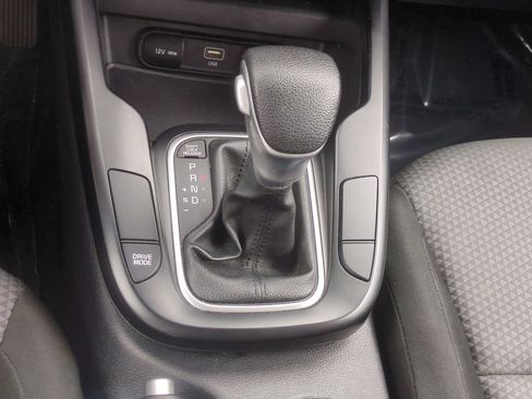 Used 2023 Kia Soul LX w/ LX Technology Package FWD image 11