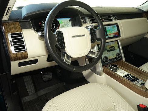 Used 2020 Land Rover Range Rover Long Wheelbase HSE image 2