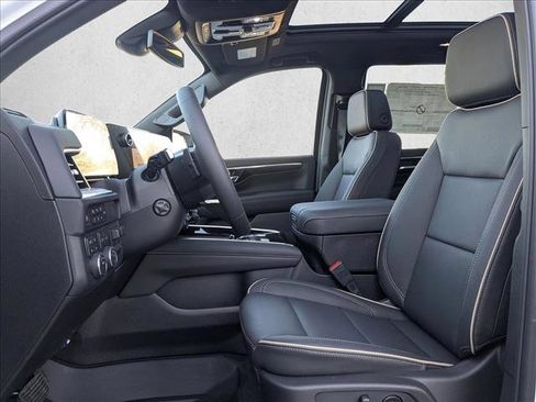 New 2026 Chevrolet Tahoe Premier image 4