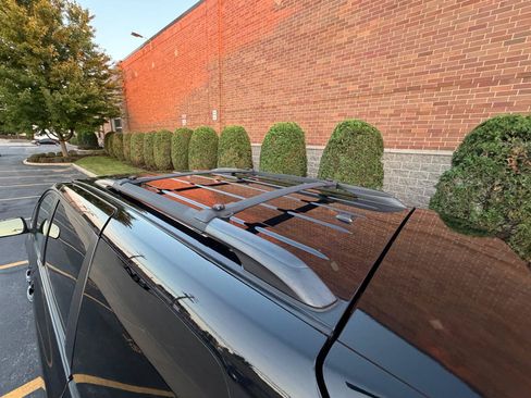 Used 2017 Toyota Sienna XLE w/ XLE Navigation Package FWD image 11