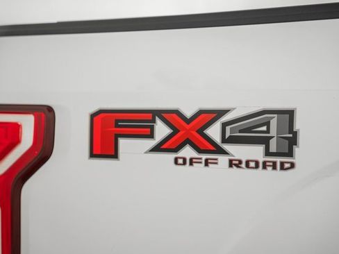 Used 2018 Ford F150 XLT w/ Equipment Group 302A Luxury image 21