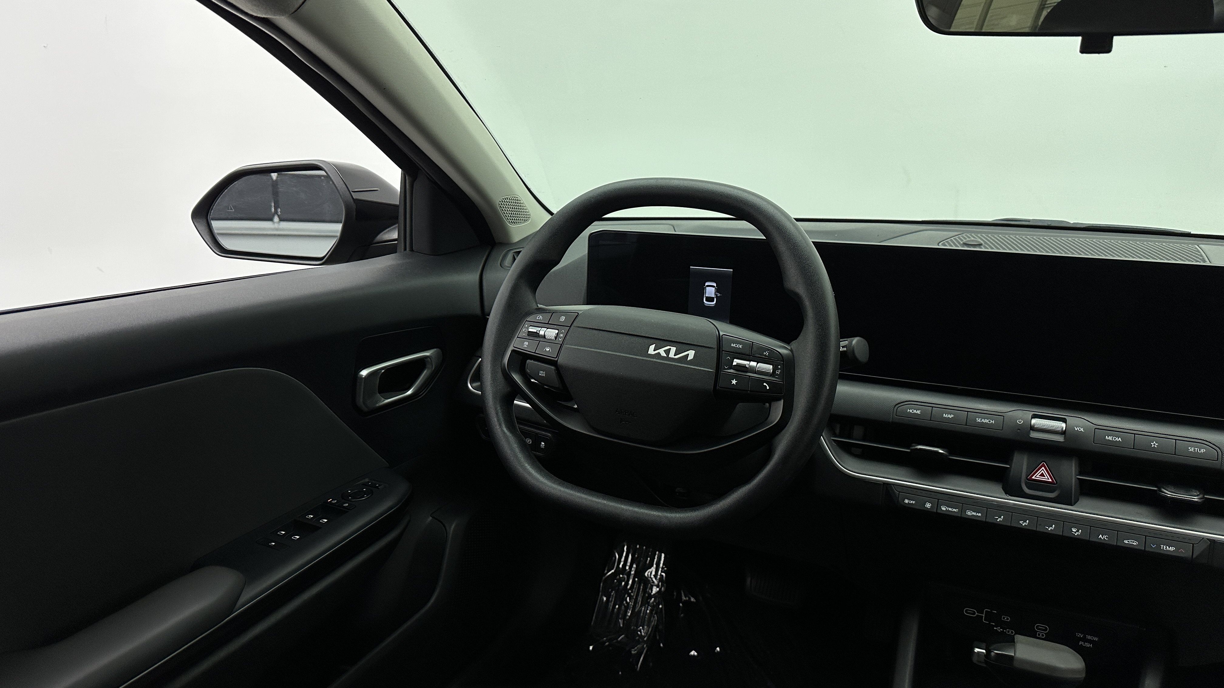 Used 2025 Kia K4 FWD image 31