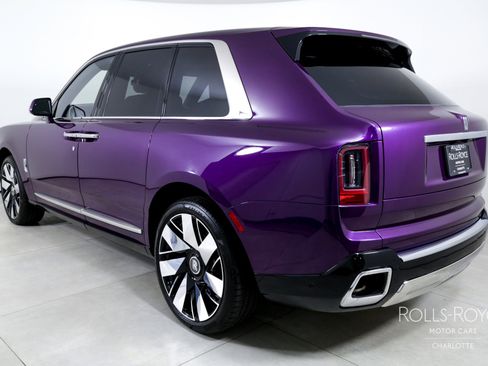 Used 2025 Rolls-Royce Cullinan image 8