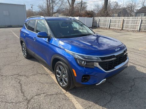 Used 2024 Kia Seltos S image 4