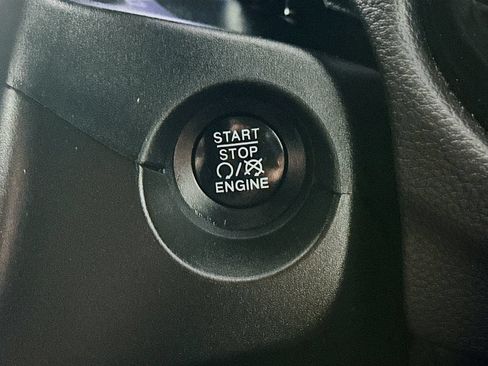 Used 2018 Jeep Compass Limited w/ Navigation Group AWD/4WD image 27