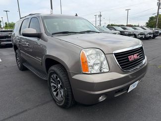 Used 2014 GMC Yukon SLT AWD/4WD video 1