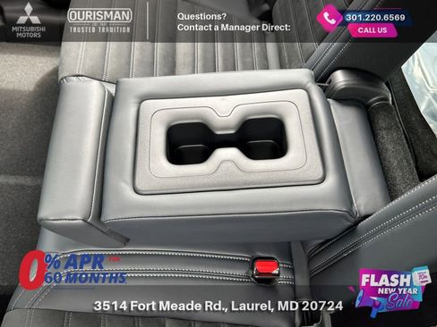 New 2025 Mitsubishi Outlander SE image 14