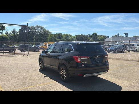 Used 2021 Honda Pilot Black Edition image 4