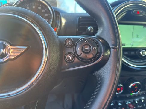 Used 2018 MINI Cooper Clubman S image 12