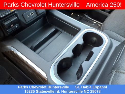 Used 2020 Chevrolet Silverado 1500 LT Trail Boss AWD/4WD image 10