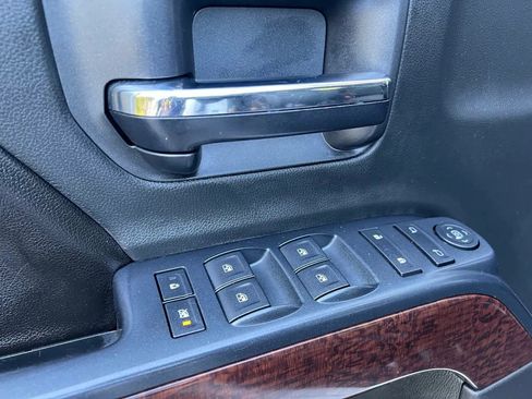 Used 2015 GMC Sierra 1500 SLE w/ SLE Value Package image 25