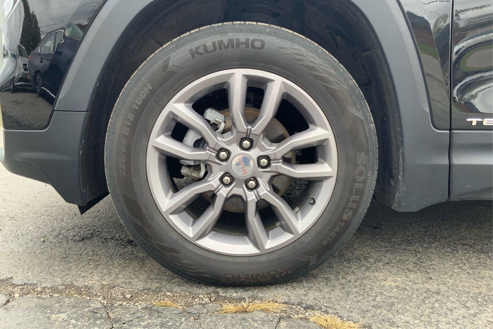 Used 2024 GMC Terrain SLT AWD/4WD image 30