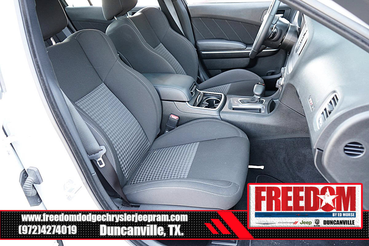 New 2023 Dodge Charger Scat Pack w/ Harman/Kardon Audio Group RWD image 15
