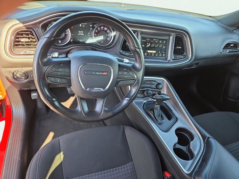 Used 2022 Dodge Challenger GT image 18