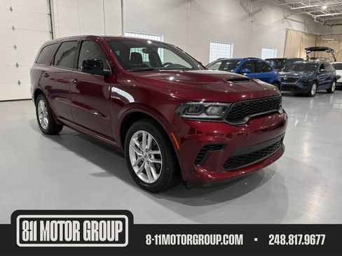 Used 2023 Dodge Durango R/T w/ Trailer Tow Group IV AWD/4WD image 1