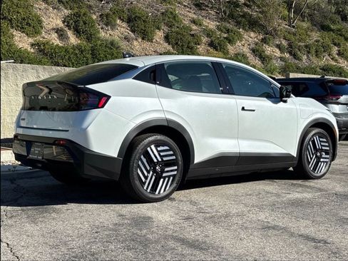 New 2026 Nissan Leaf SV+ FWD image 3