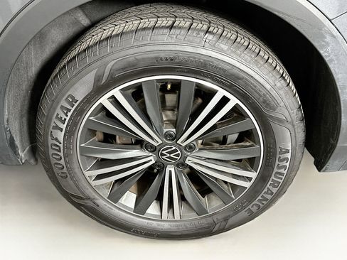 Used 2024 Volkswagen Tiguan Wolfsburg Edition image 11