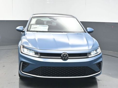 New 2026 Volkswagen Jetta SE image 3