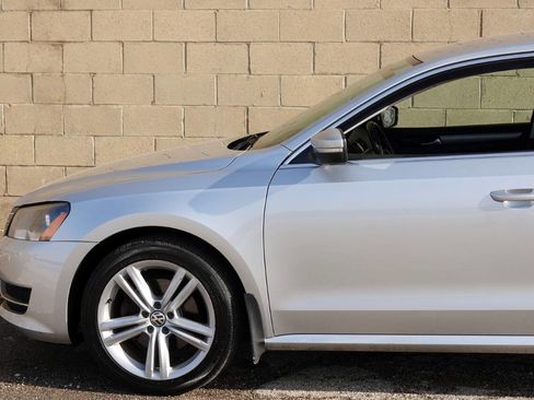 Used 2015 Volkswagen Passat TDI SE FWD image 21