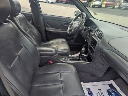 Used 2000 Oldsmobile Intrigue GL FWD image 18