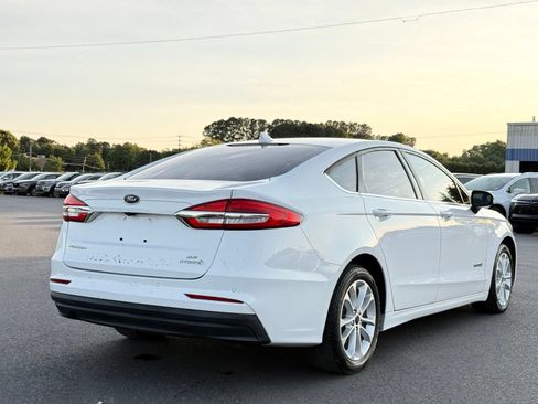 Used 2019 Ford Fusion SE FWD image 6