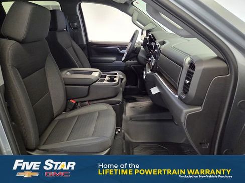 New 2026 GMC Sierra 1500 SLE w/ X31 Off-Road Package image 17