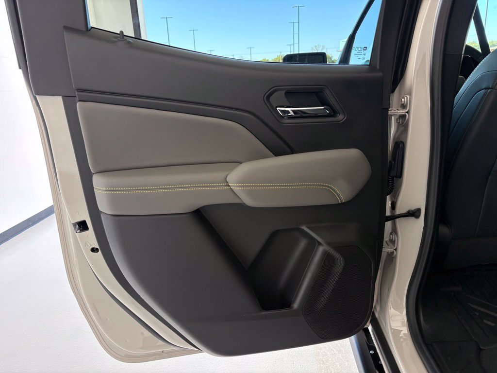 New 2026 Chevrolet Colorado ZR2 w/ Technology Package AWD/4WD image 34
