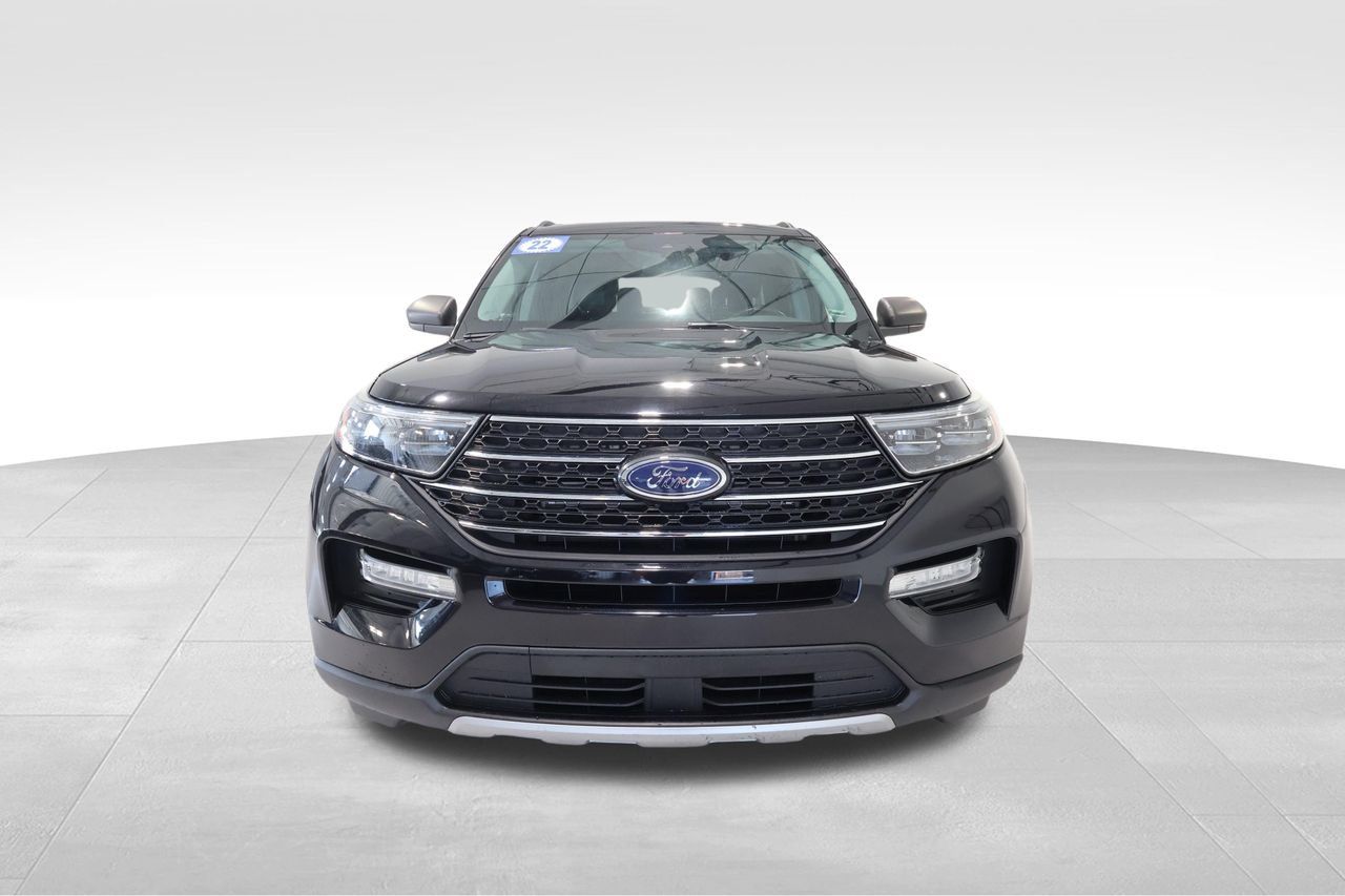 Used 2022 Ford Explorer XLT w/ Equipment Group 202A AWD/4WD image 5