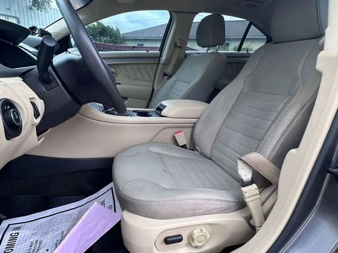 Used 2014 Ford Taurus SE FWD image 13