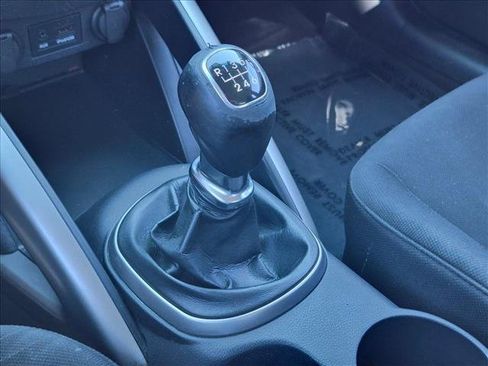 Used 2013 Hyundai Veloster RE:MIX Edition FWD image 12