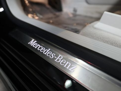 Used 2023 Mercedes-Benz EQS 580 4MATIC SUV image 30