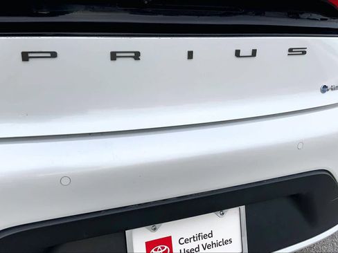 Certified 2023 Toyota Prius LE image 9