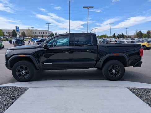 Certified 2024 GMC Canyon Elevation w/ Convenience Package AWD/4WD image 9