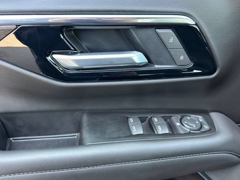 Used 2026 Chevrolet Tahoe LS w/ LPO, Dark Essentials Package RWD image 11