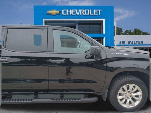 Used 2025 Chevrolet Silverado 1500 Custom AWD/4WD image 32